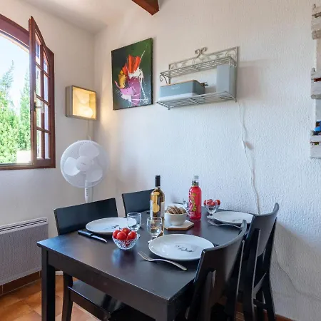 Apartment Les Cypres By Interhome Bandol