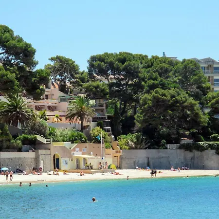 Apartment Les Cypres By Interhome Bandol